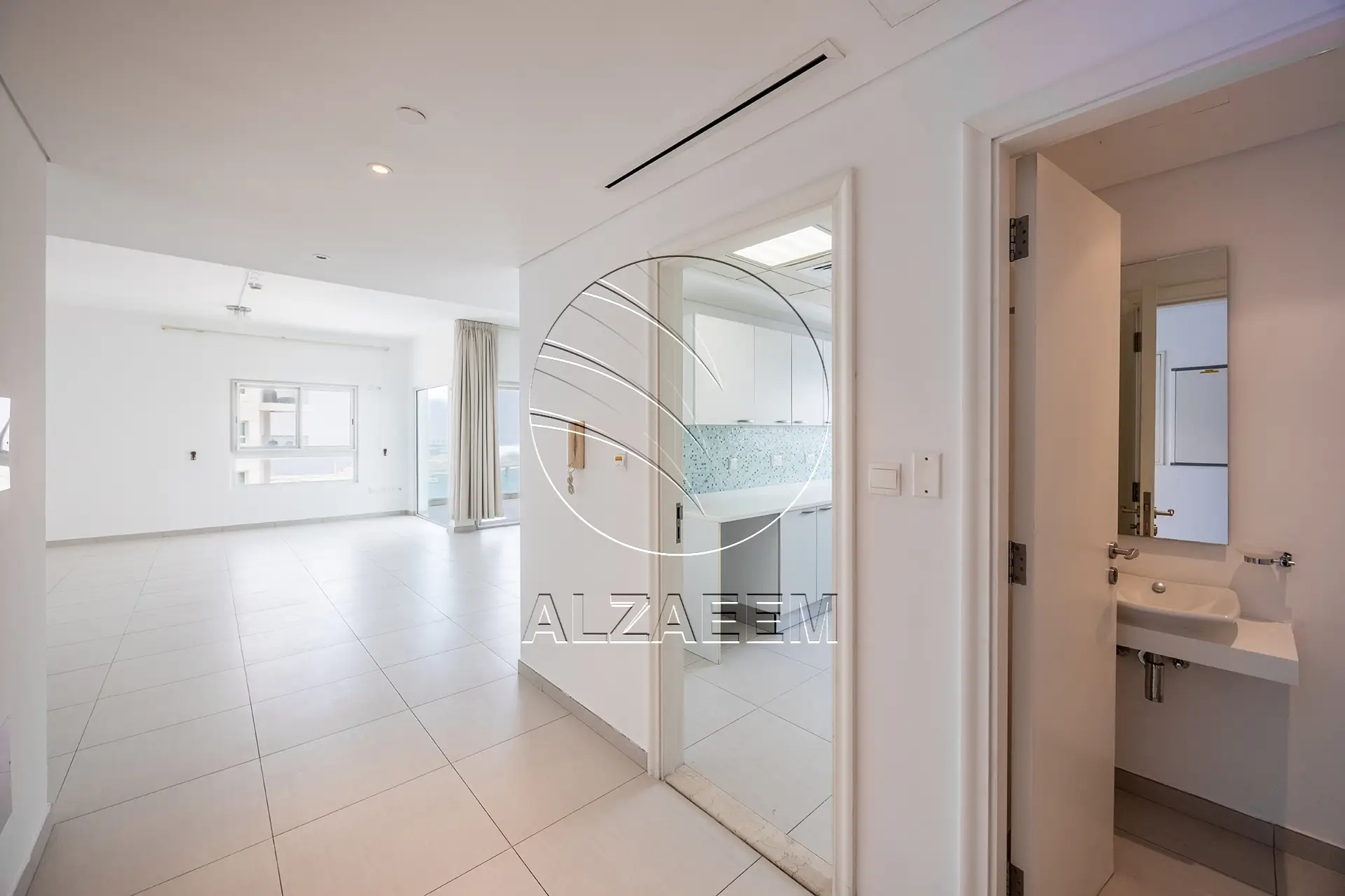 √Hot Deal! VACANT| Higher Floor | Sea View√
