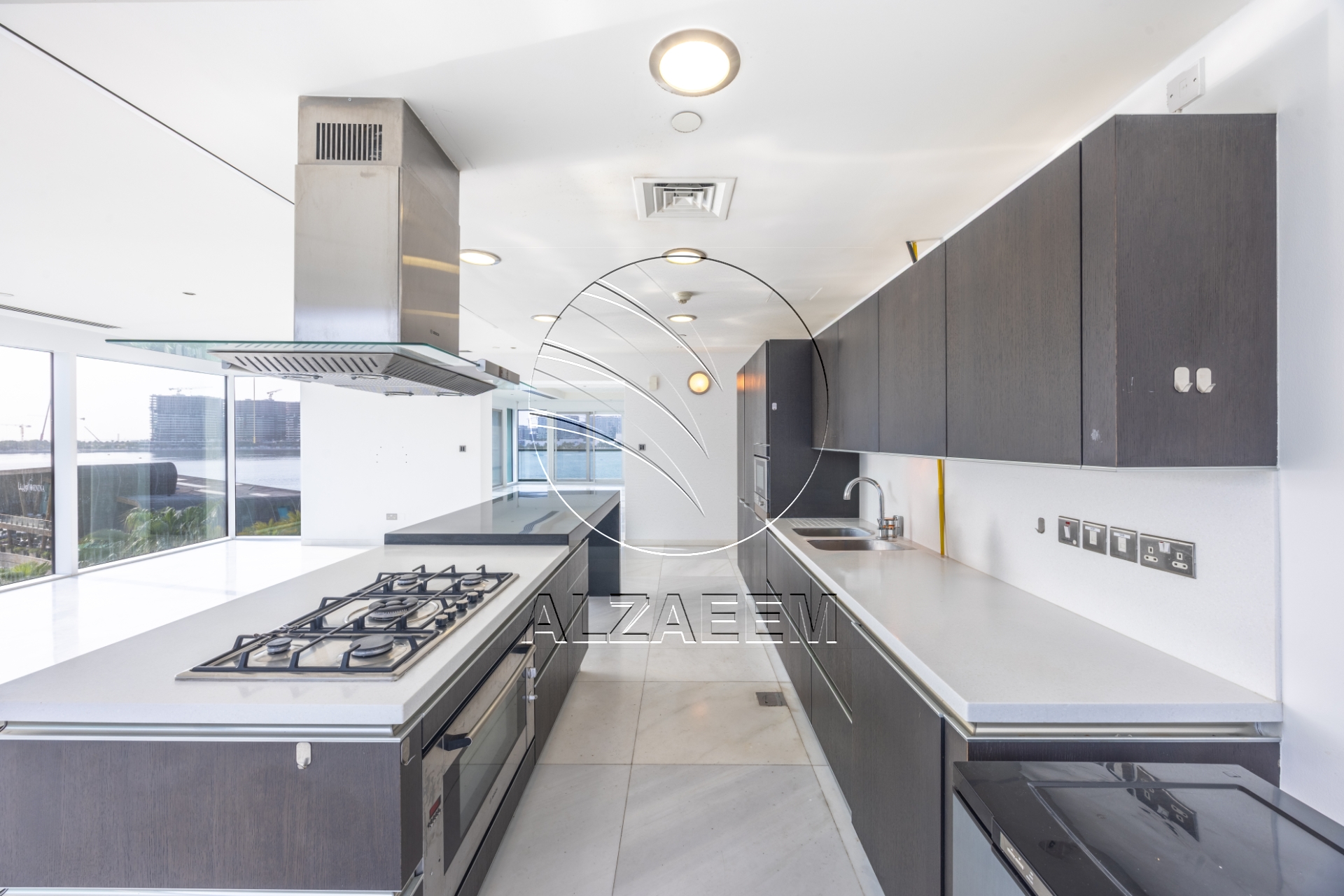 Exclusive! 4BR Penthouse | Full Sea View