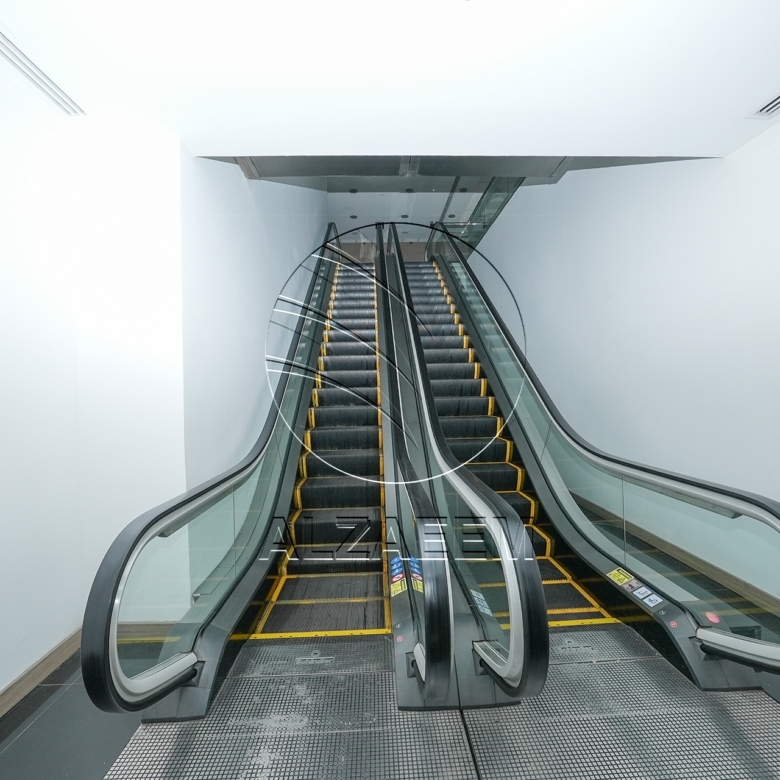 √Prime Showroom+Basement + 2 Mezzanine Levels √