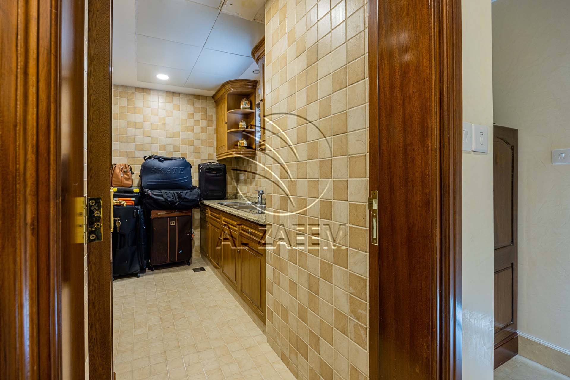 √ Lift | Pool / Gym / Jacuzzi / Sauna / Cinema √