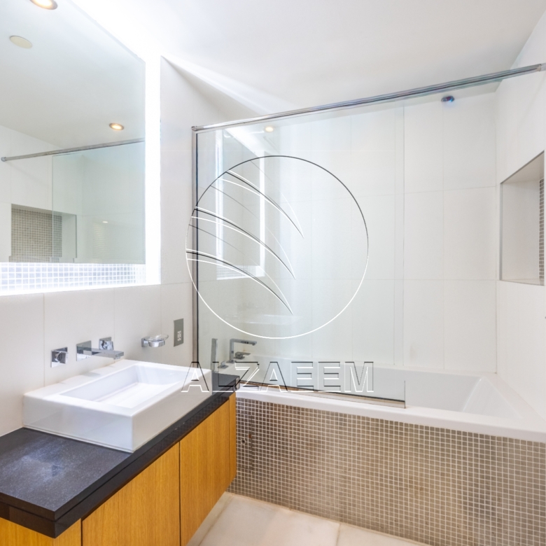 Exclusive! 4BR Penthouse | Full Sea View