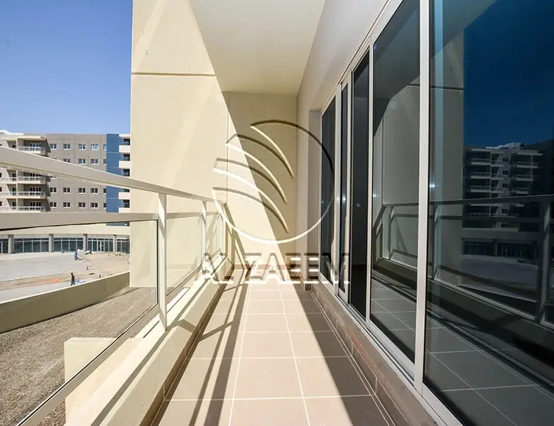 Nice Layout! Spacious 1BR+Storage | Community View