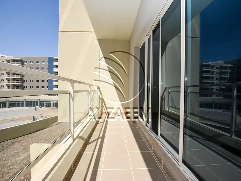 Nice Layout! Spacious 1BR+Storage | Community View