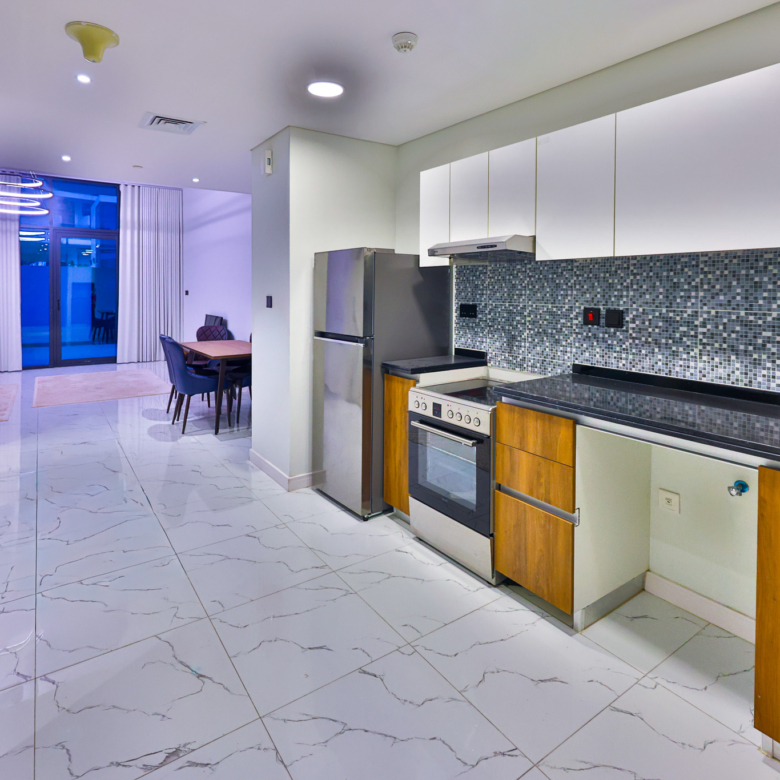 Furnished | 3BR TH | Big Layout | Vacant