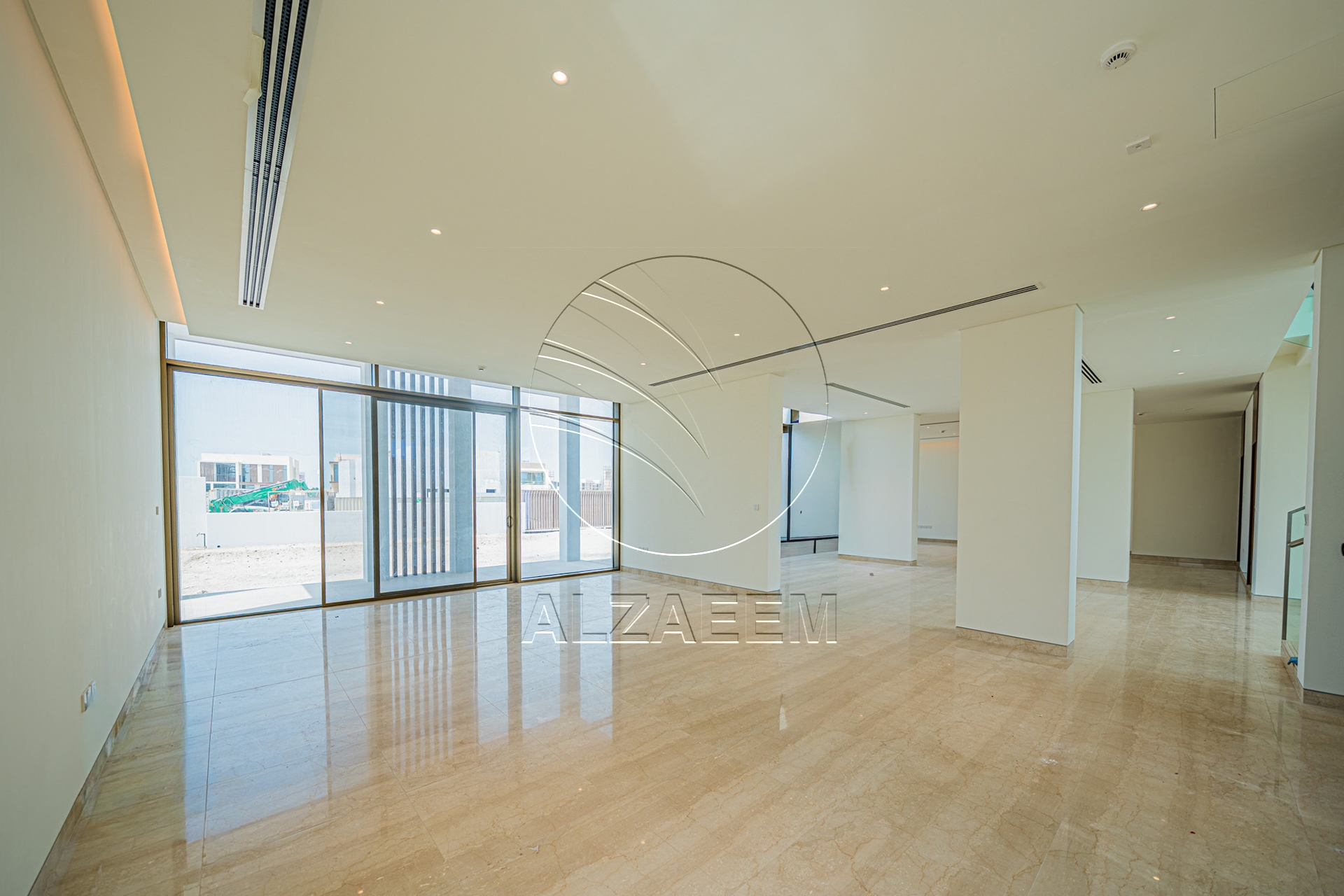 √Corner | Single Row | Big Plot Size | 5BR SELECT√