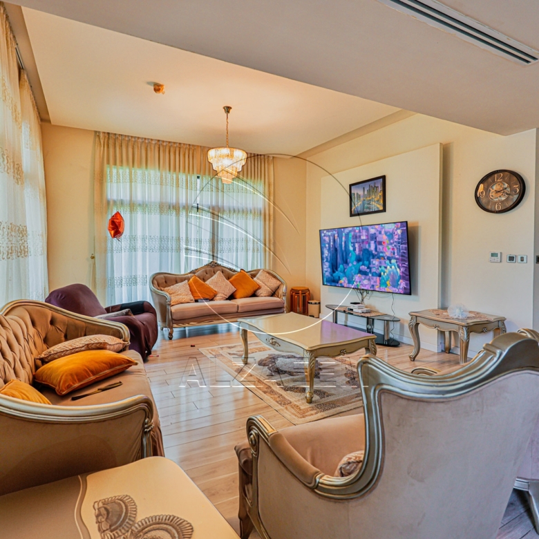 √VIP Upgraded Villa | Corner Single Row | Jacuzzi√