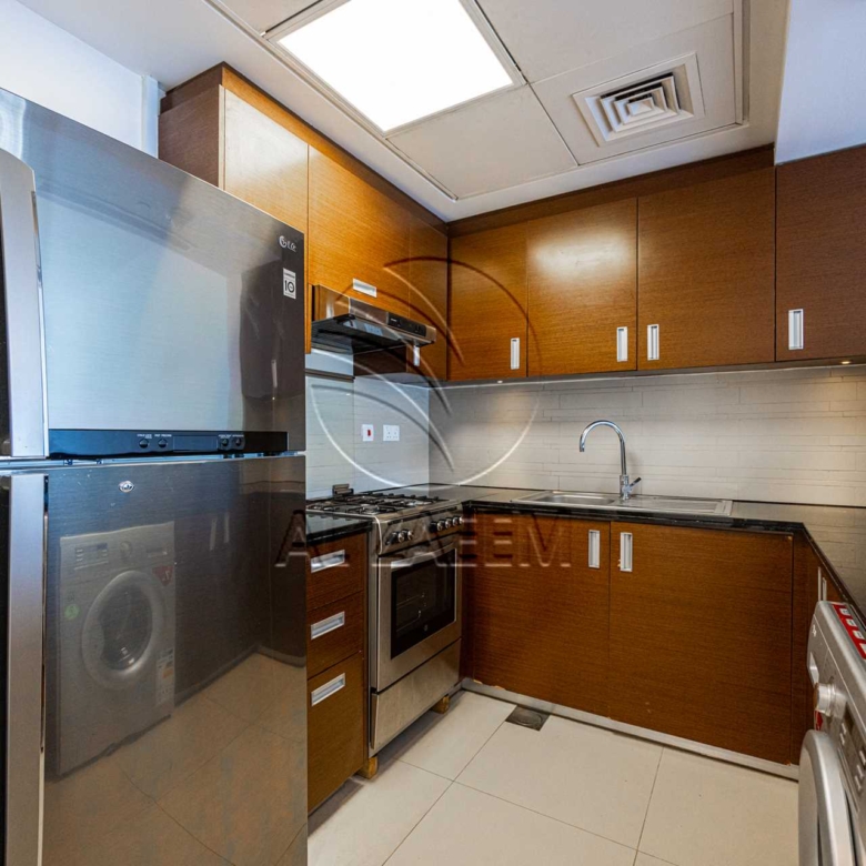 HIGH LEVEL | Semi Furnished | Facing Amenities