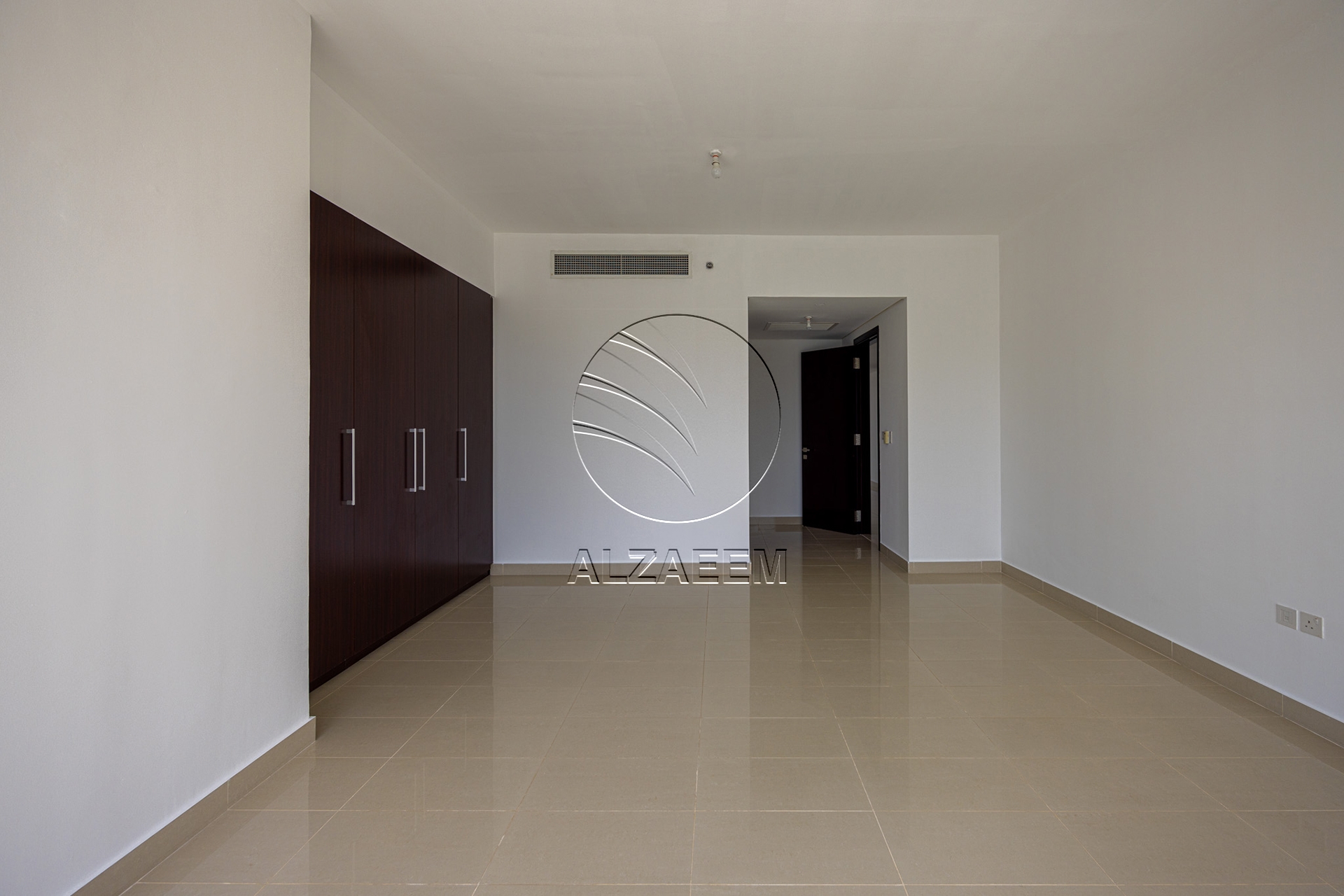 VACANT and Spacious Unit with Marina Views