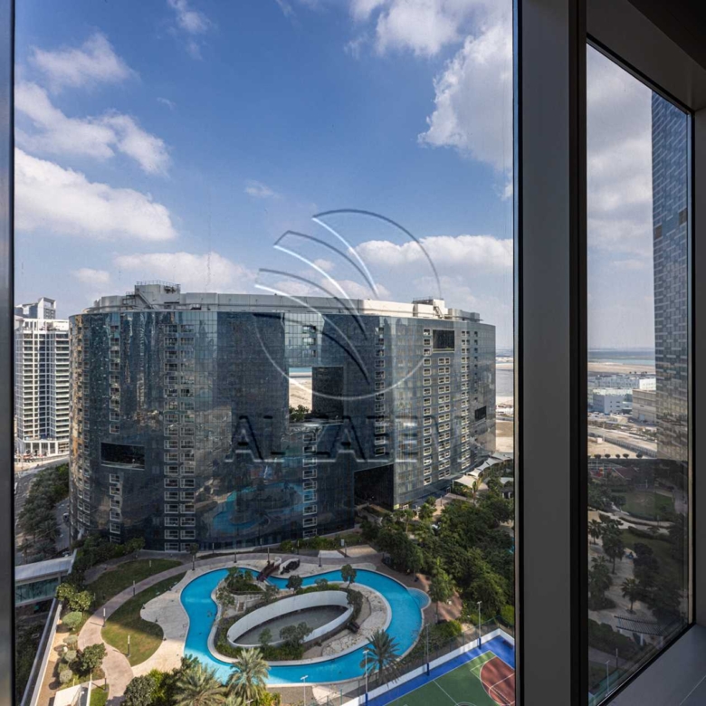 HIGH LEVEL | Semi Furnished | Facing Amenities