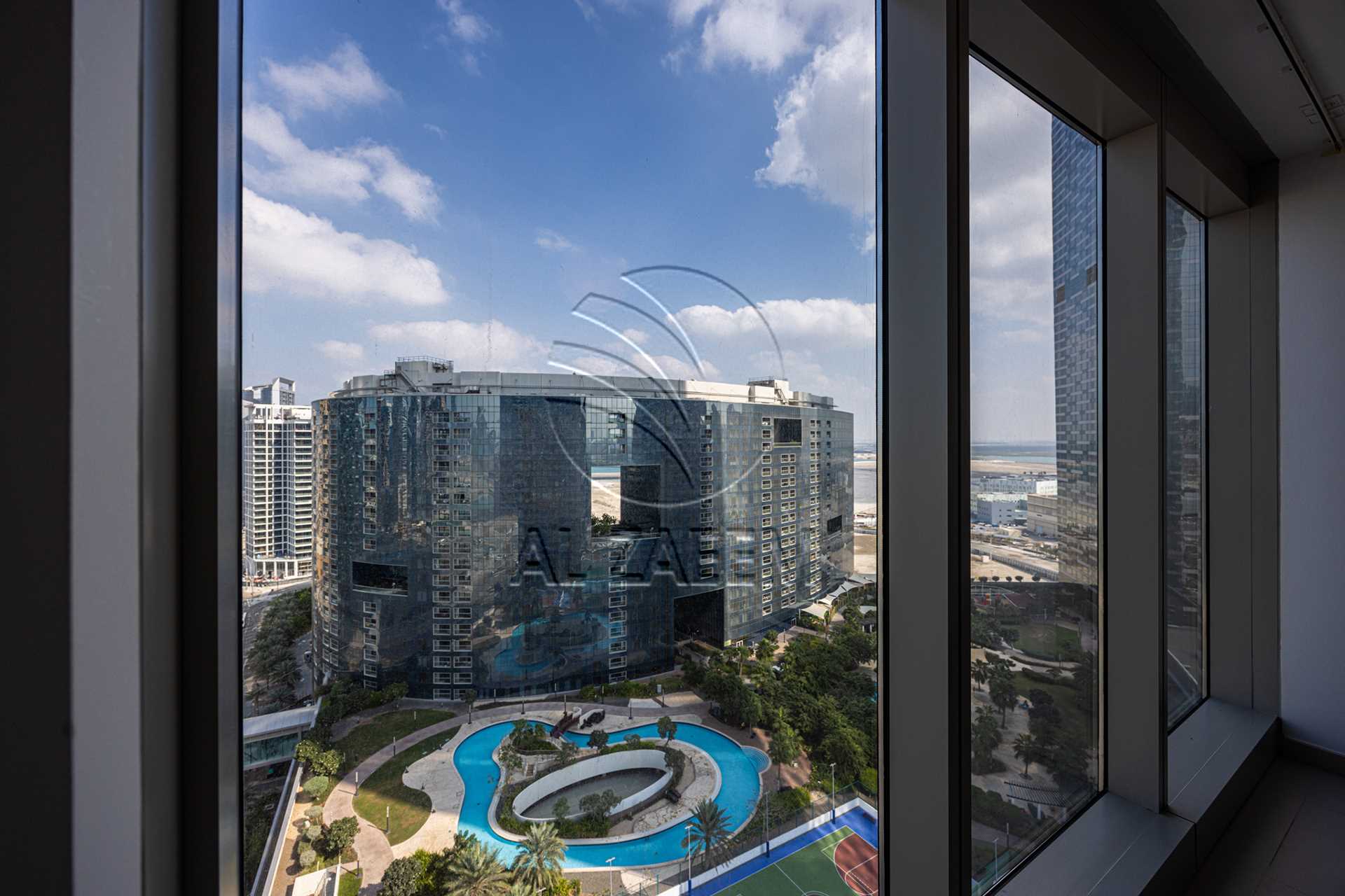 HIGH LEVEL | Semi Furnished | Facing Amenities