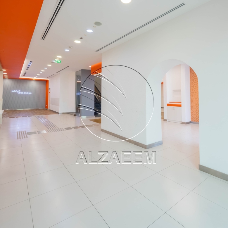 √ Fitted – Spacious Showroom| Ideal Business Location √