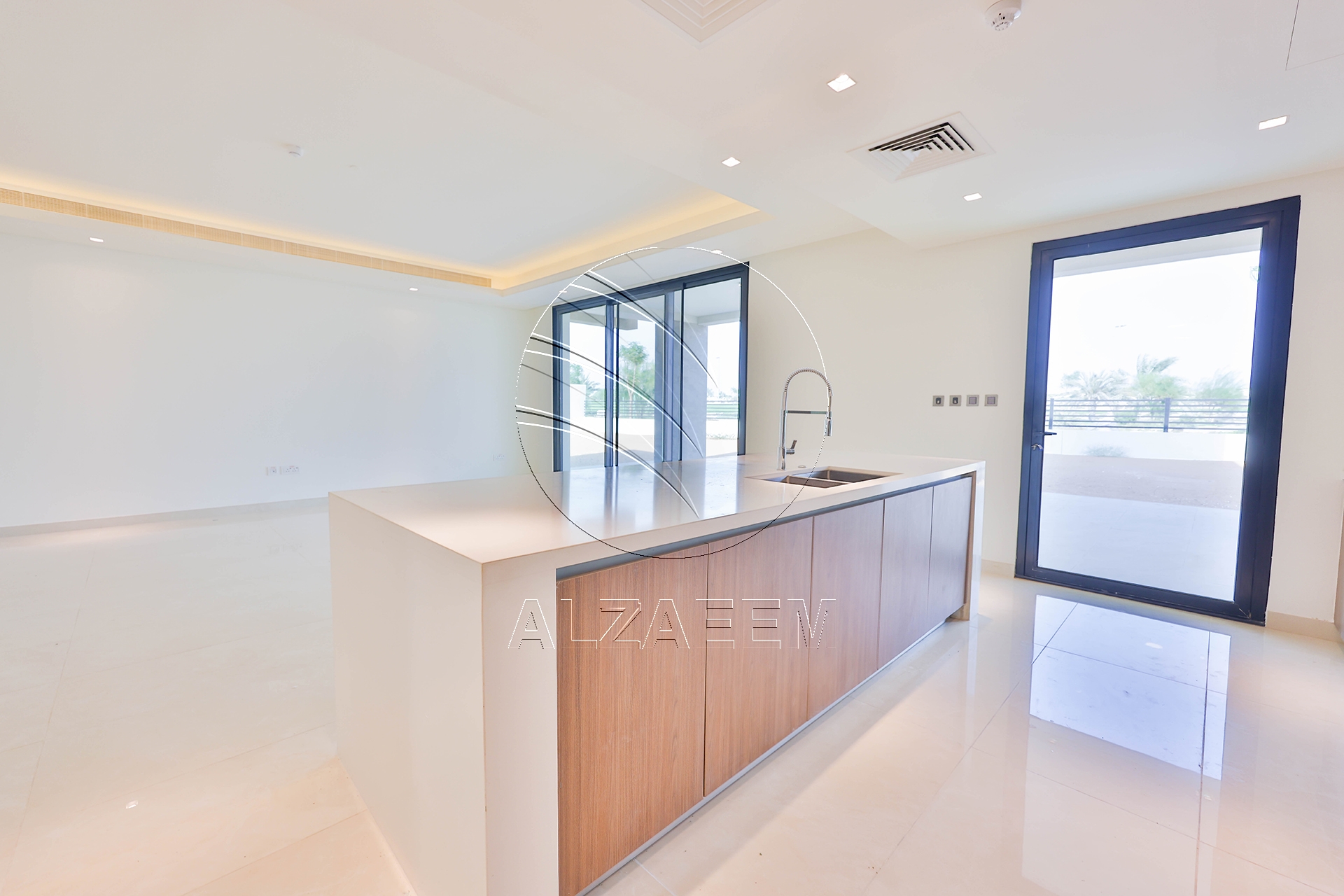 √ Single Row Villa | Golf Course View | VACANT √