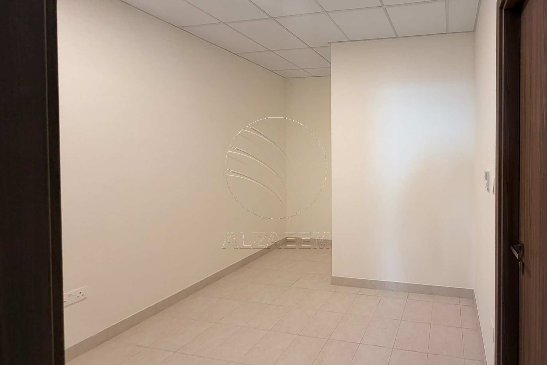 √ Near Community | Type 3Y | Move-in Ready √
