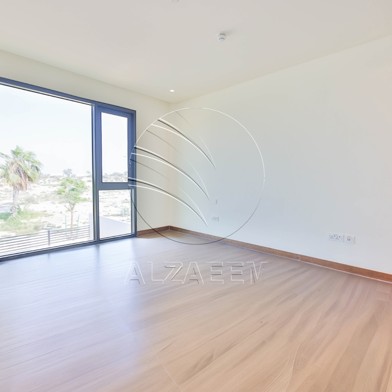√ Single Row Villa | Golf Course View | VACANT √