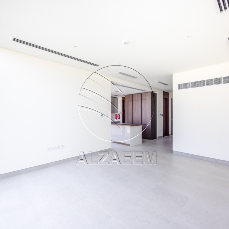 √ UPGRADED with Maid’s Room | Landscaped Garden√