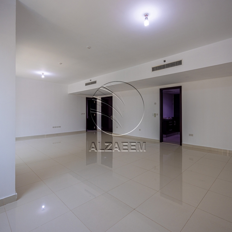 VACANT and Spacious Unit with Marina Views