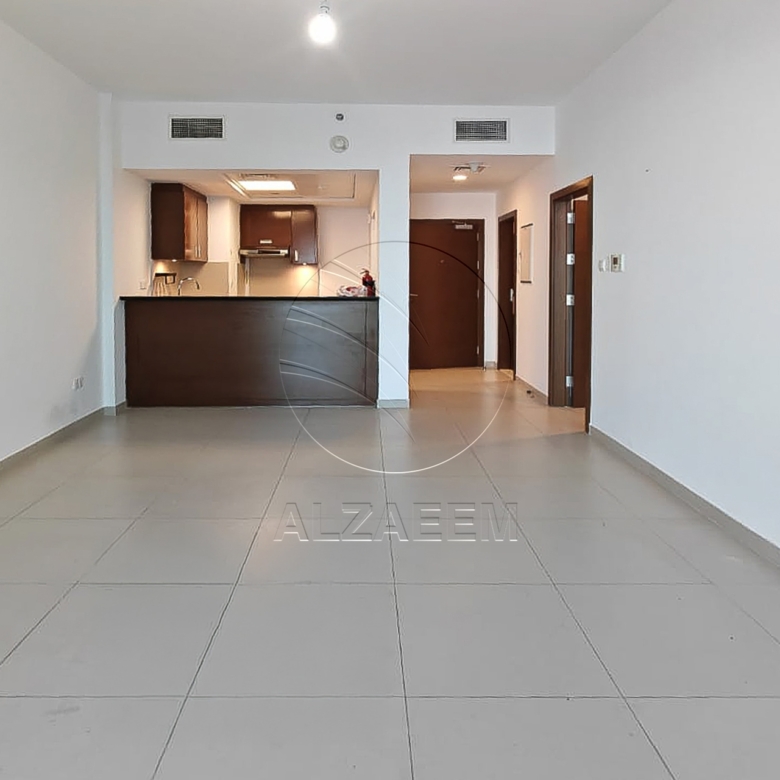 √ Rare Availability | Pool & Sea View | VACANT √