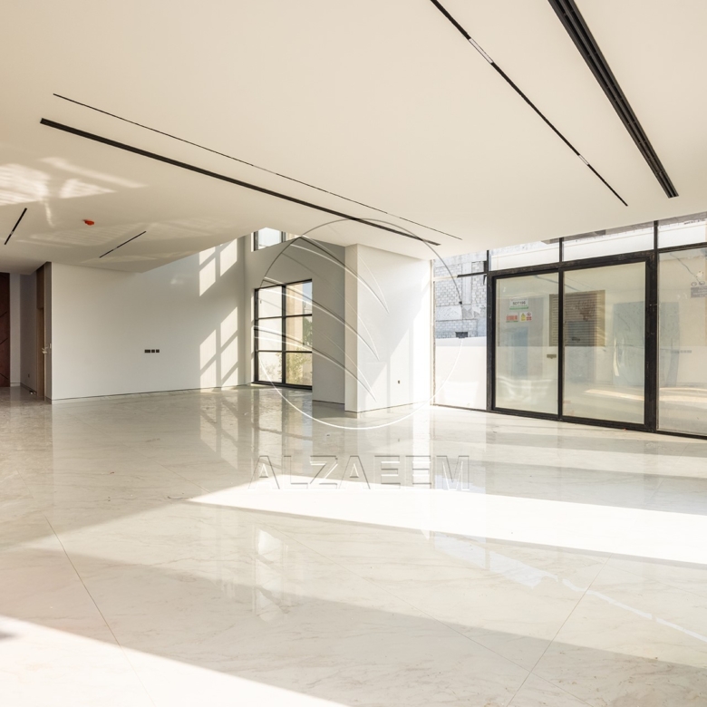 √Private Pool | High Ceiling | 654 SQM PLOT√