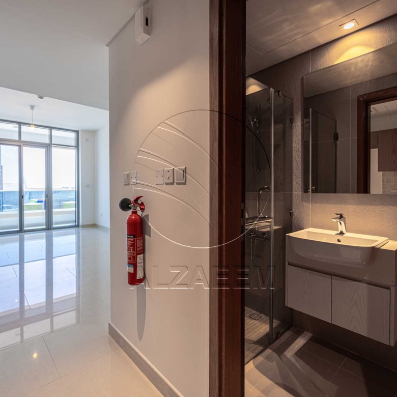 √Prime Location | Rented Studio | Community Views√