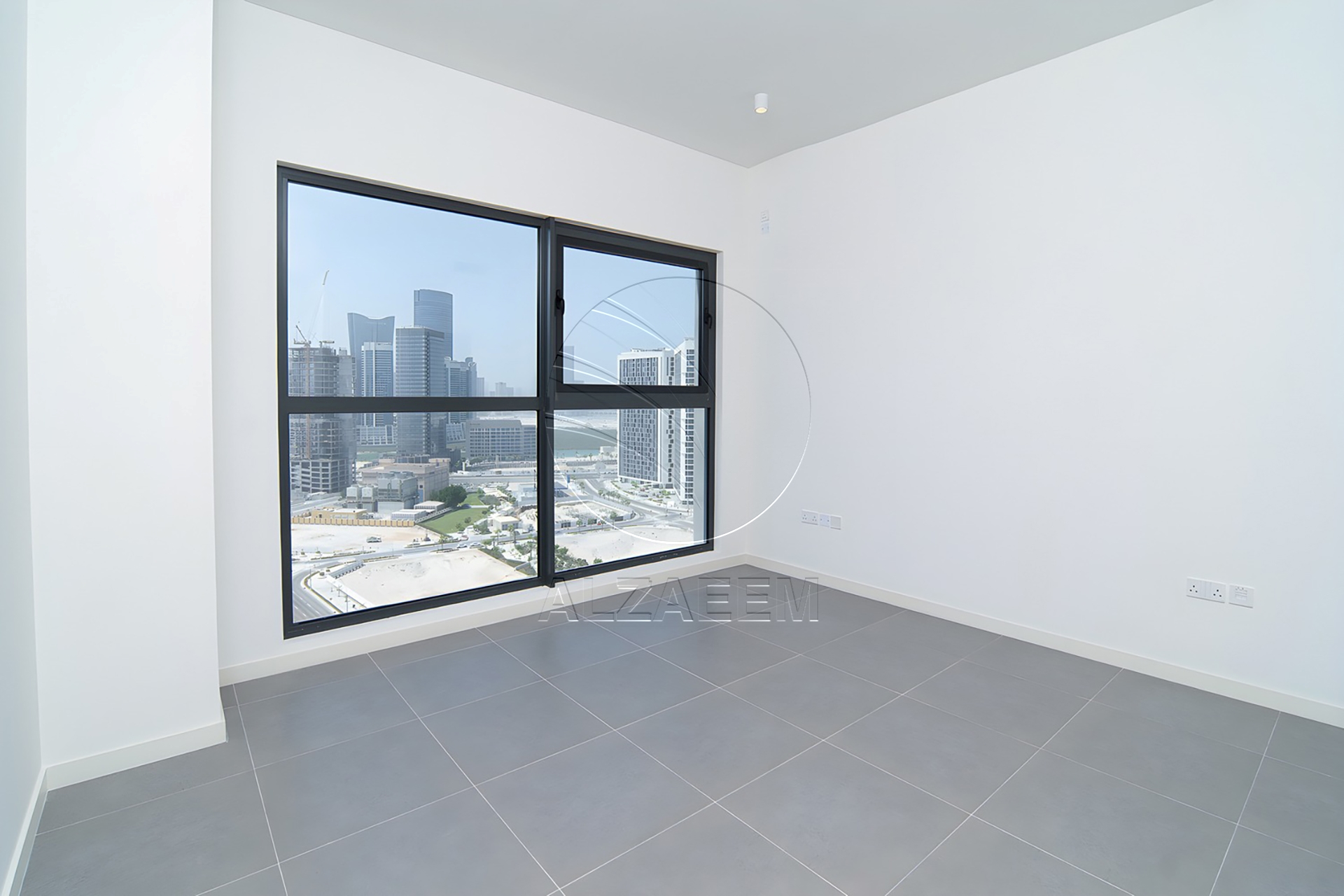 √ Full Canal View | Stunningly Designed Unit √