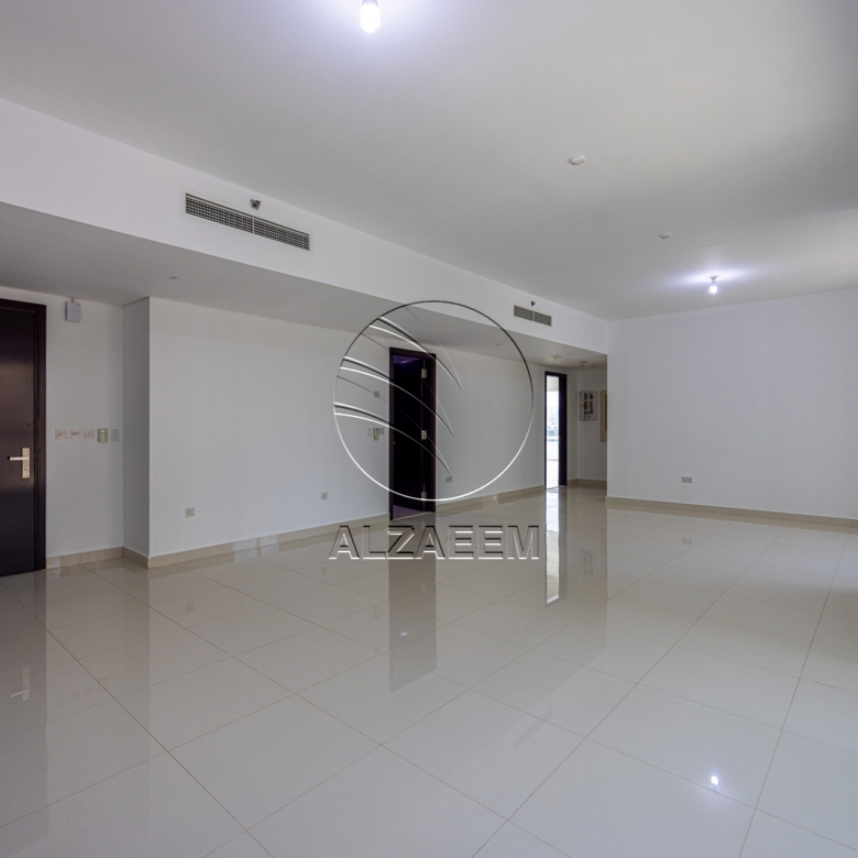 VACANT and Spacious Unit with Marina Views
