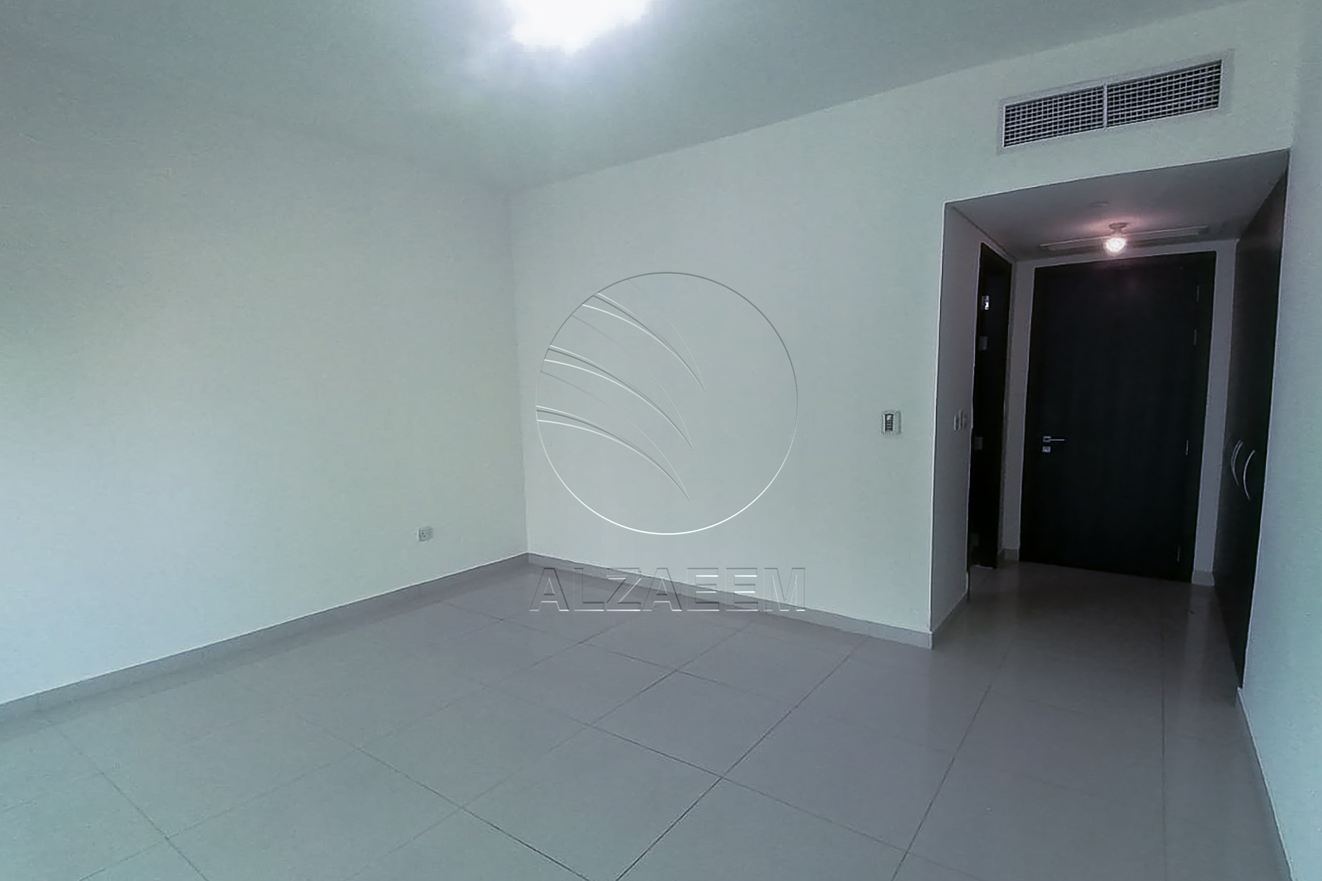 √ VACANT | Up to 3 Payments | Partial Sea View √