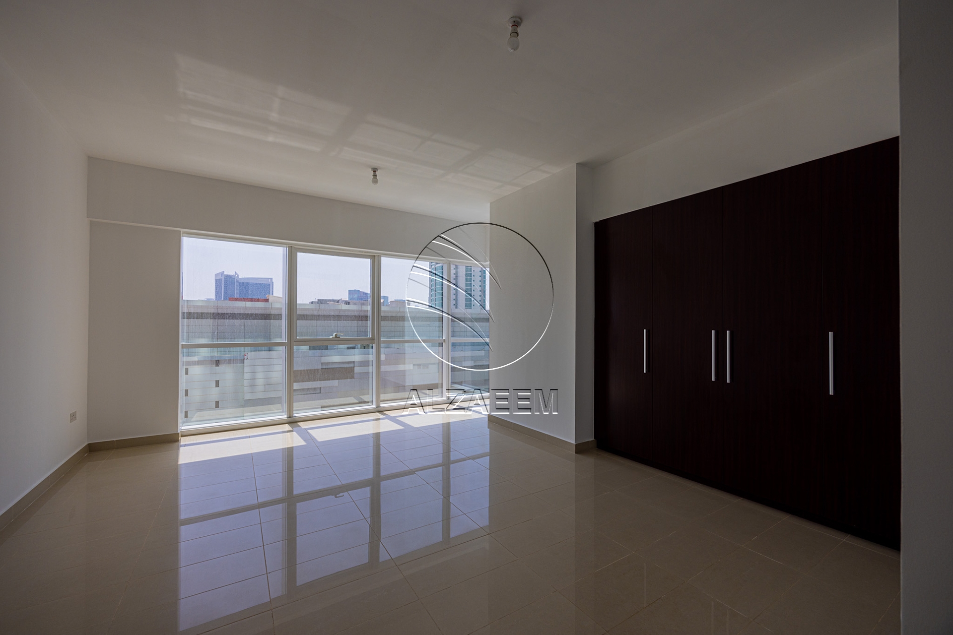 VACANT and Spacious Unit with Marina Views