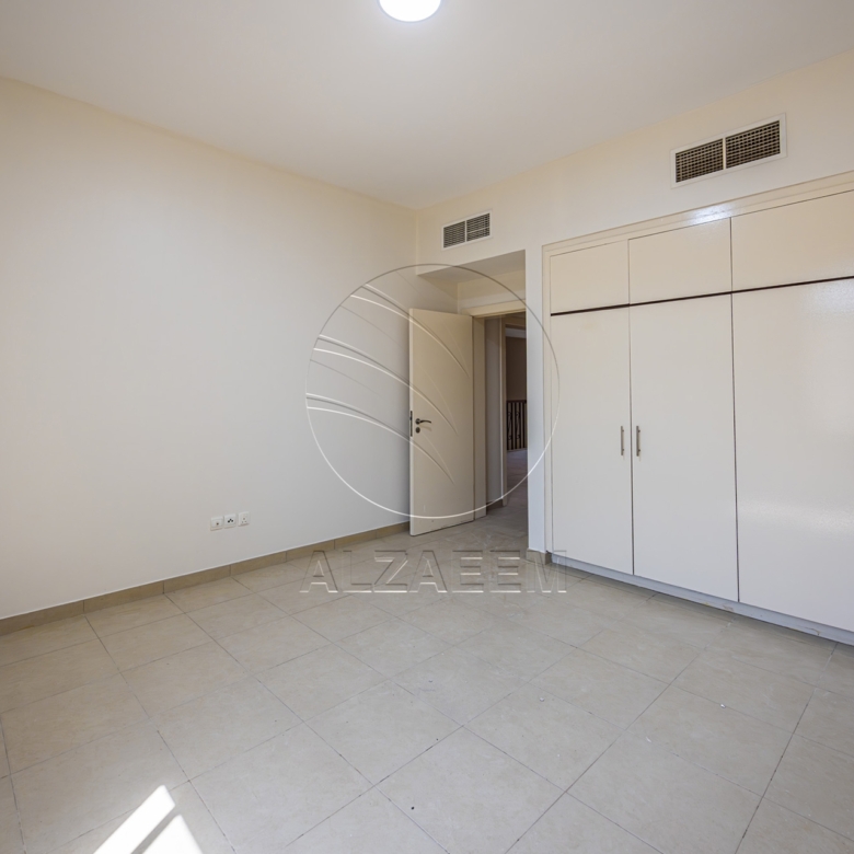 √ Single Row | Upgraded | Move-in Ready √
