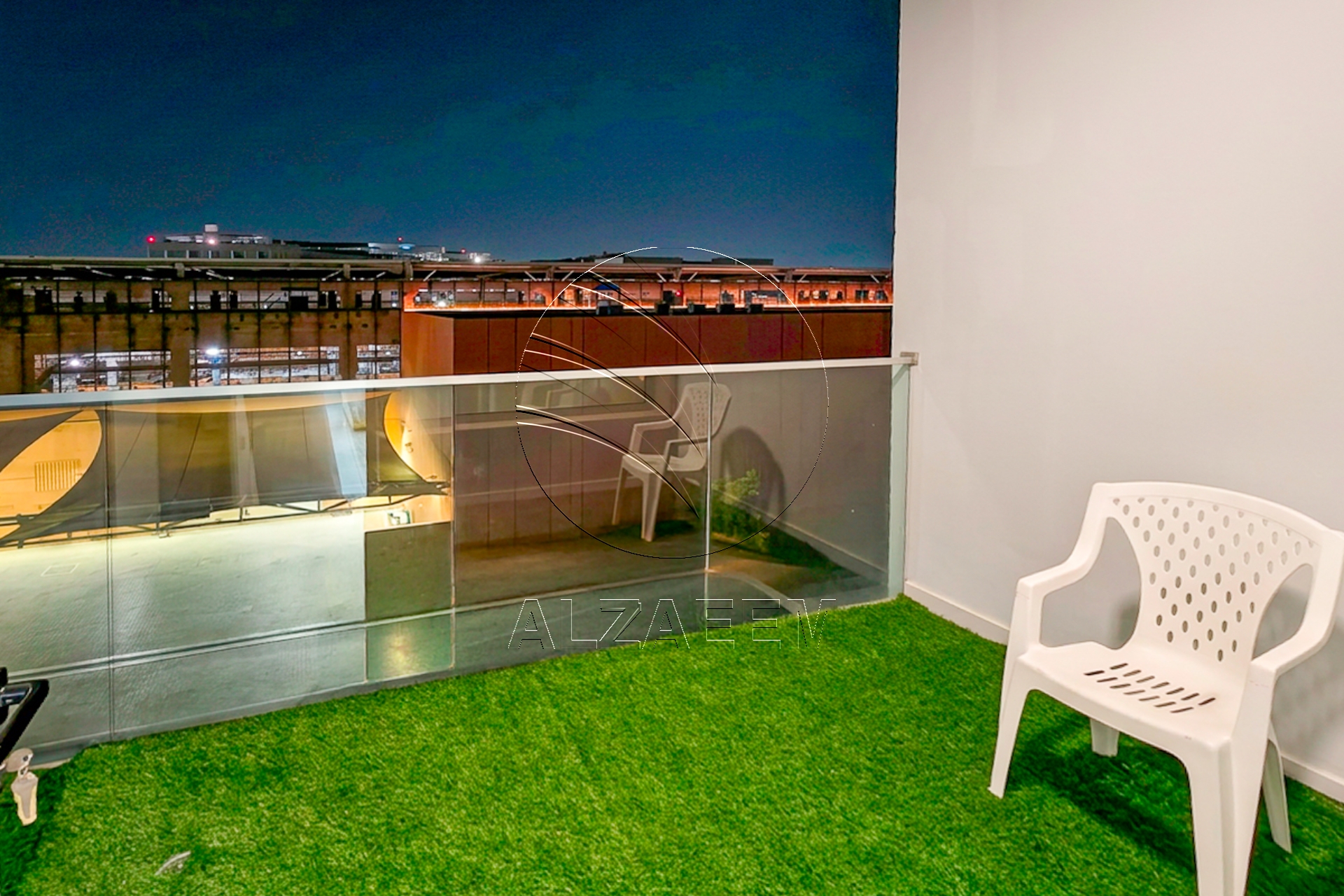√VACANT | Fully Furnished Studio | Mid Level √