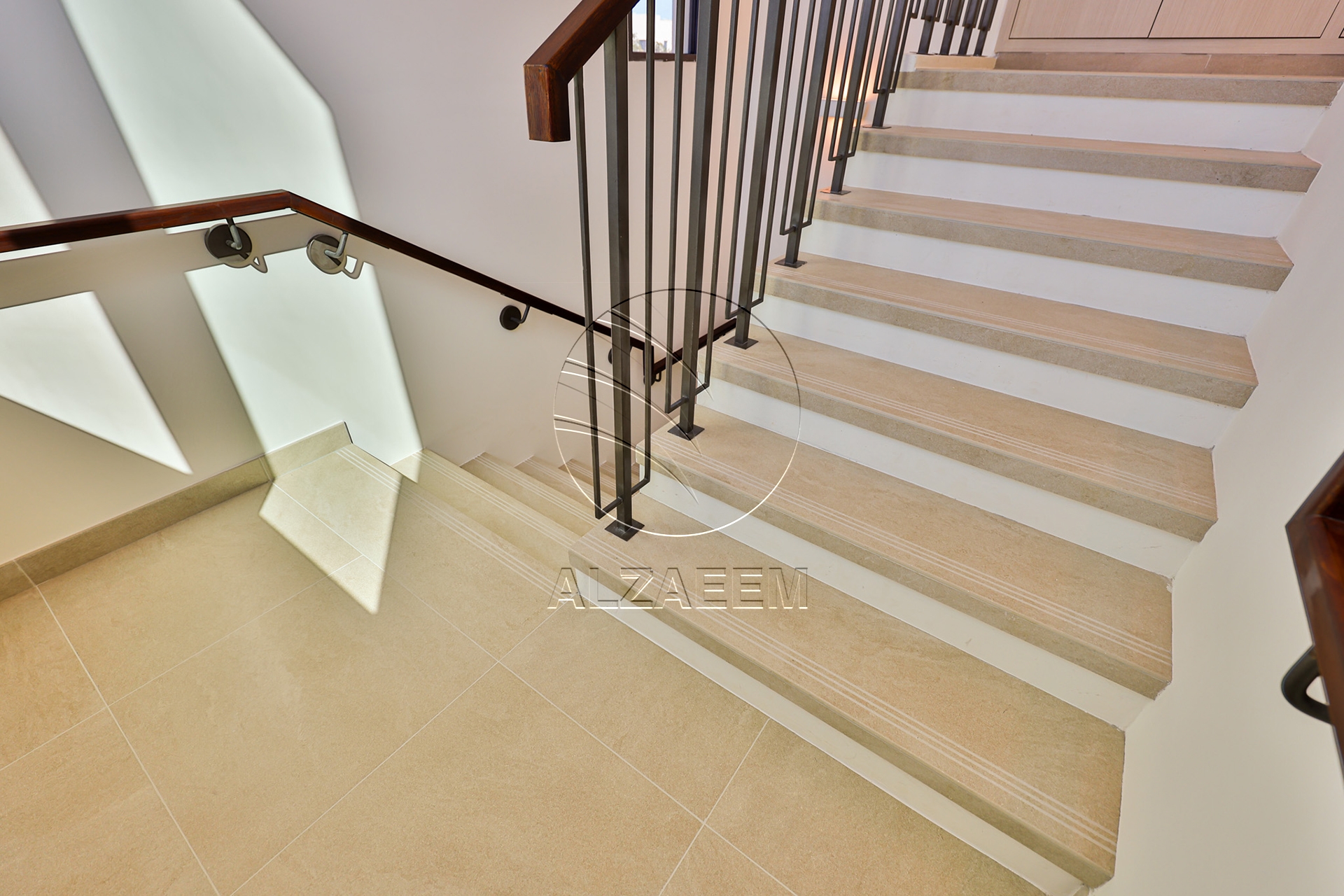 √Single Row End Villa | Steps away from the Park√