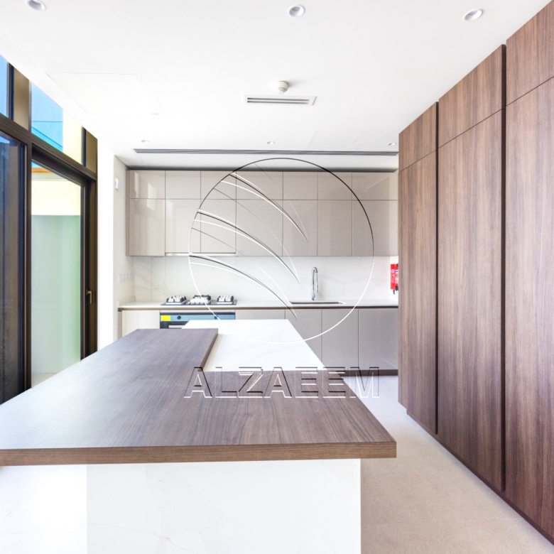 √ UPGRADED with Maid’s Room | Landscaped Garden√