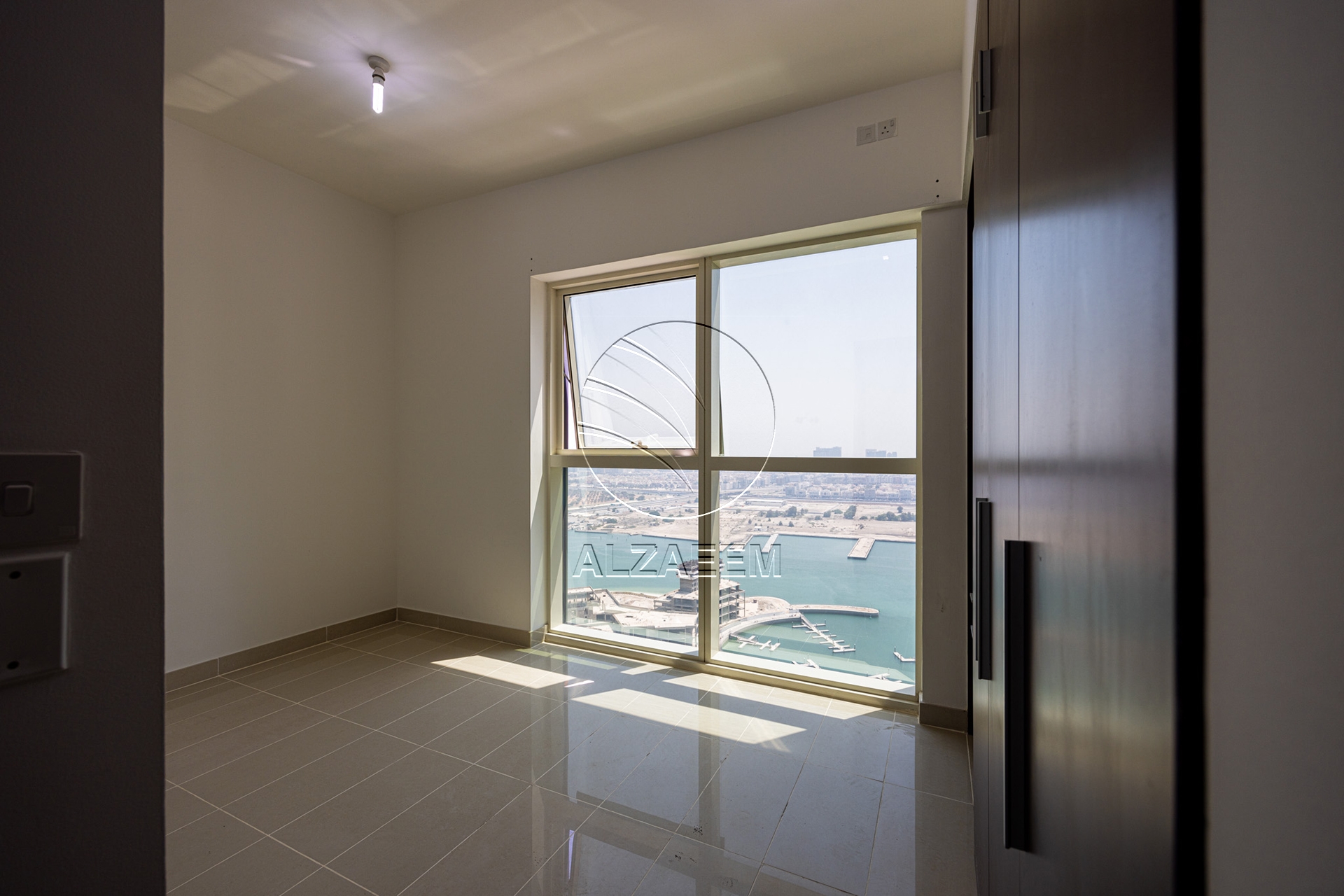 Vacant | Sea View | Higher Floor | with Balcony