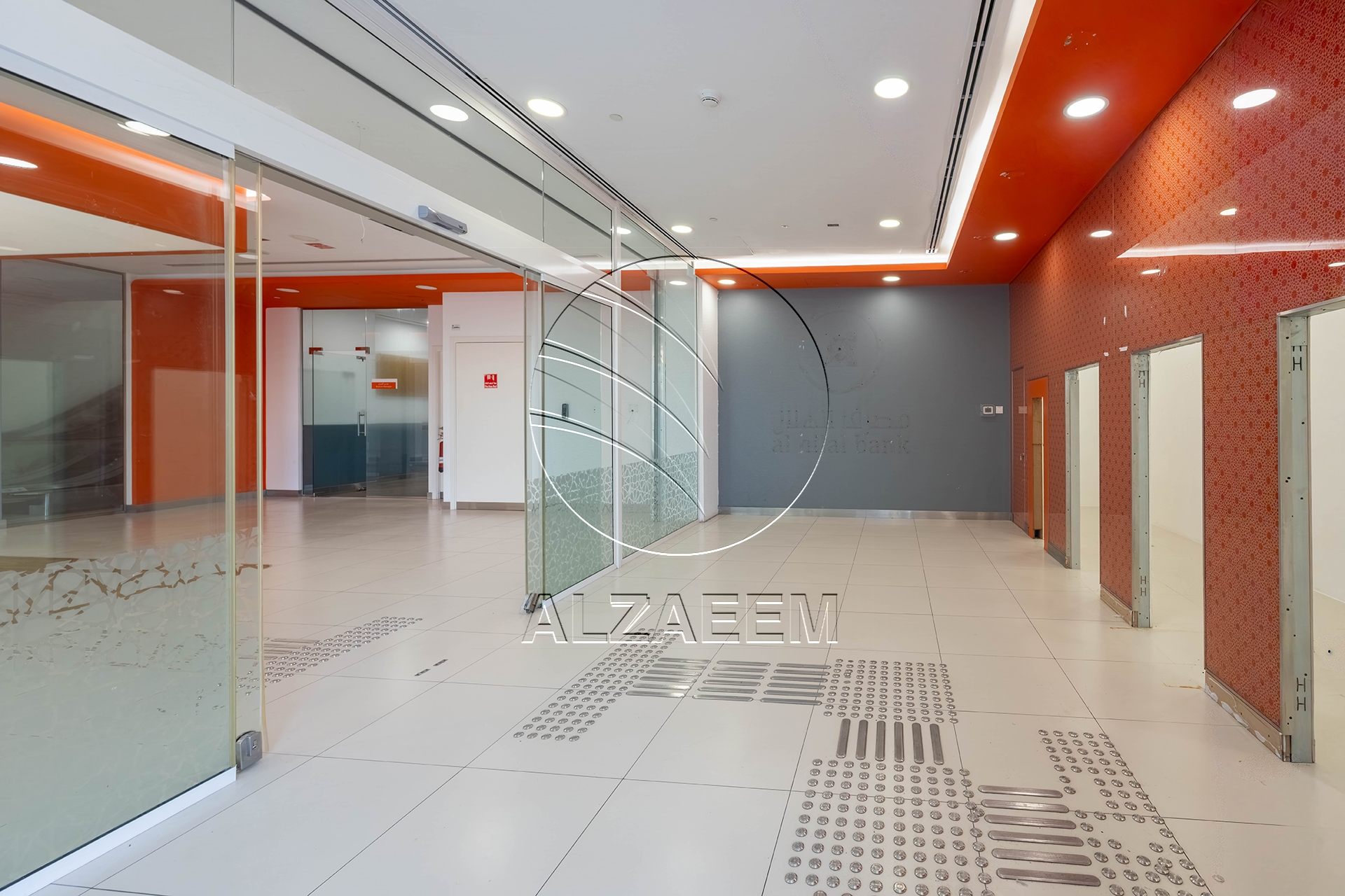 √ Fitted – Spacious Showroom| Ideal Business Location √