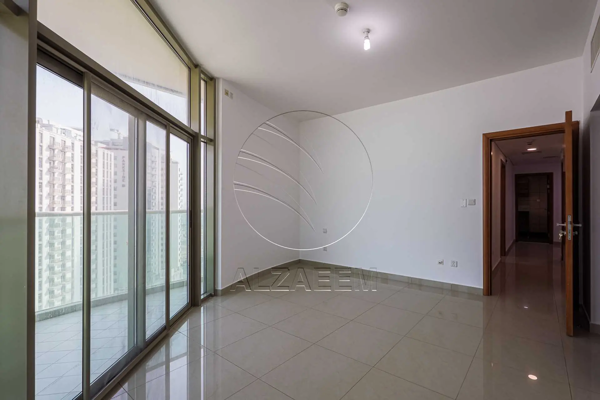 √Stunning Sea Views | Prime Location |VACANT! √