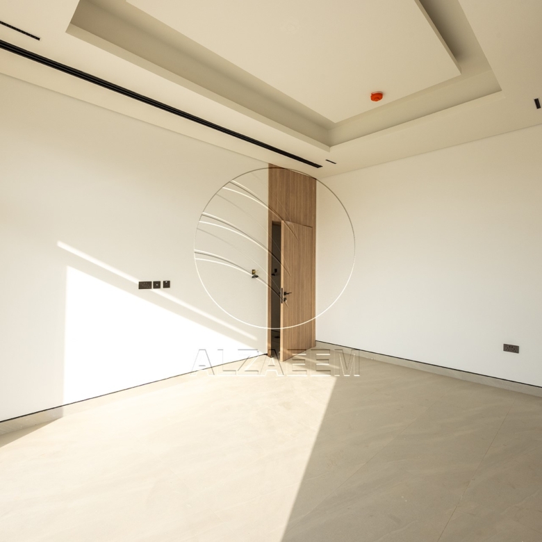 √Private Pool | High Ceiling | 654 SQM PLOT√