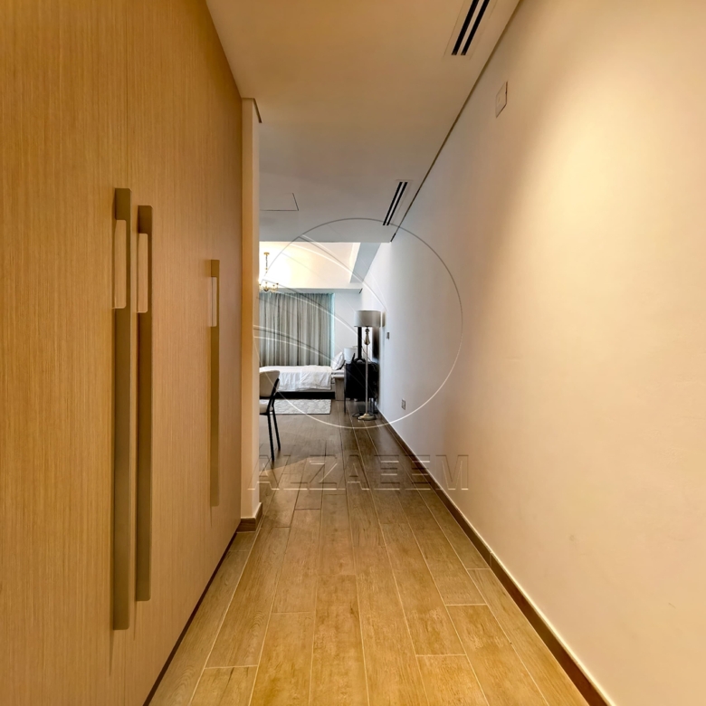 High End Furniture, Partial Sea and Golf | VACANT