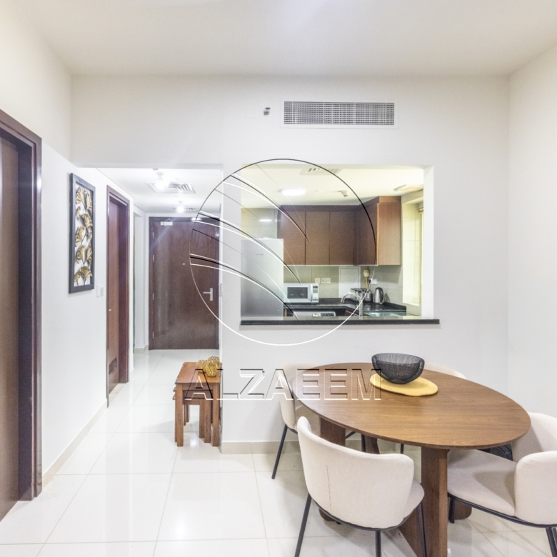 High Floor with Balcony| Open kitchen | Sea View