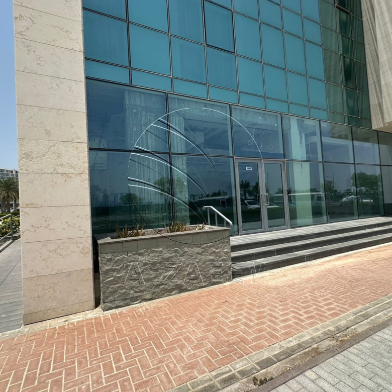 RETAIL SHOP| Big Size 212.55 SQM| Vacant