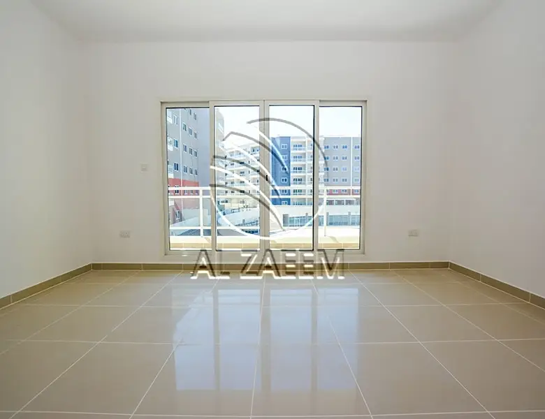 Nice Layout! Spacious 1BR+Storage | Community View