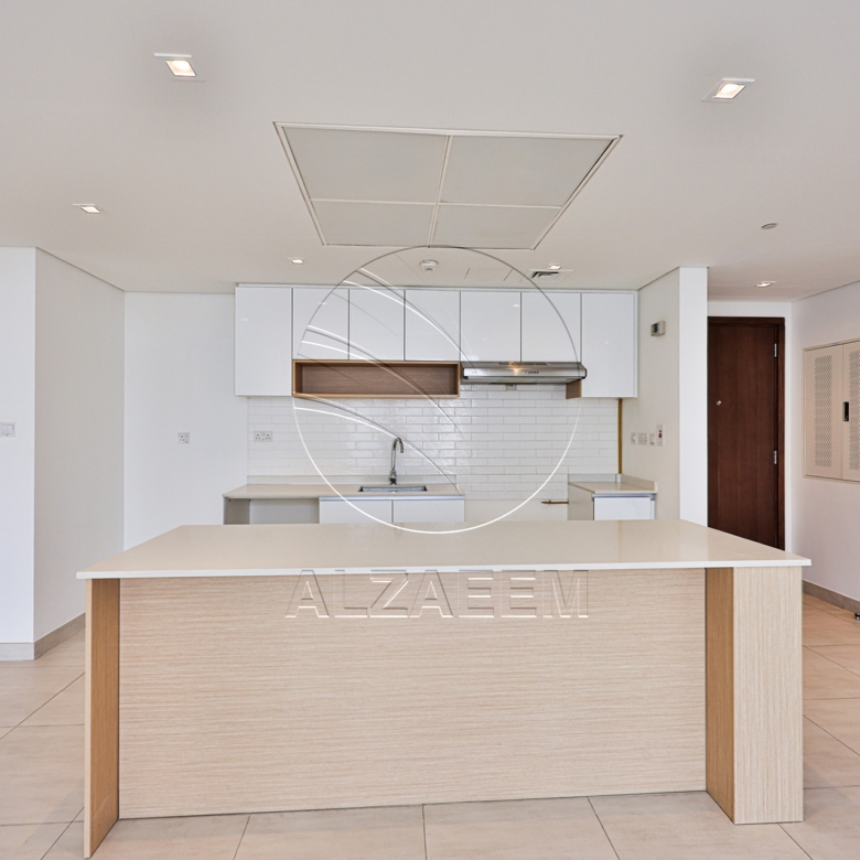 Vacant CORNER 3BR+Maid | Sea View | Higher Level