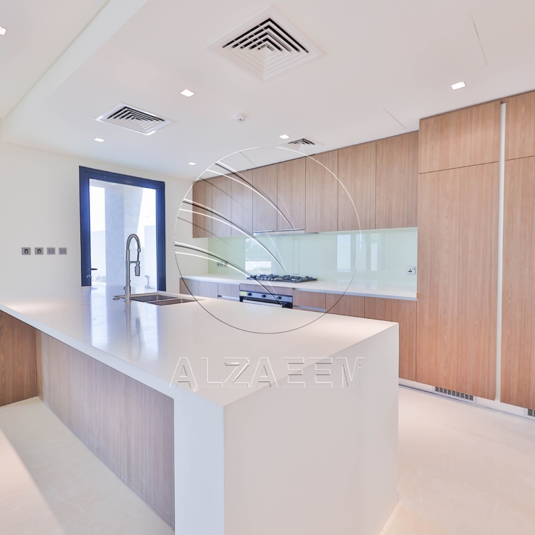 √ Single Row Villa | Golf Course View | VACANT √