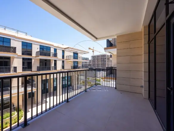 √Spacious Unit | Premium Location | Move-in Ready√