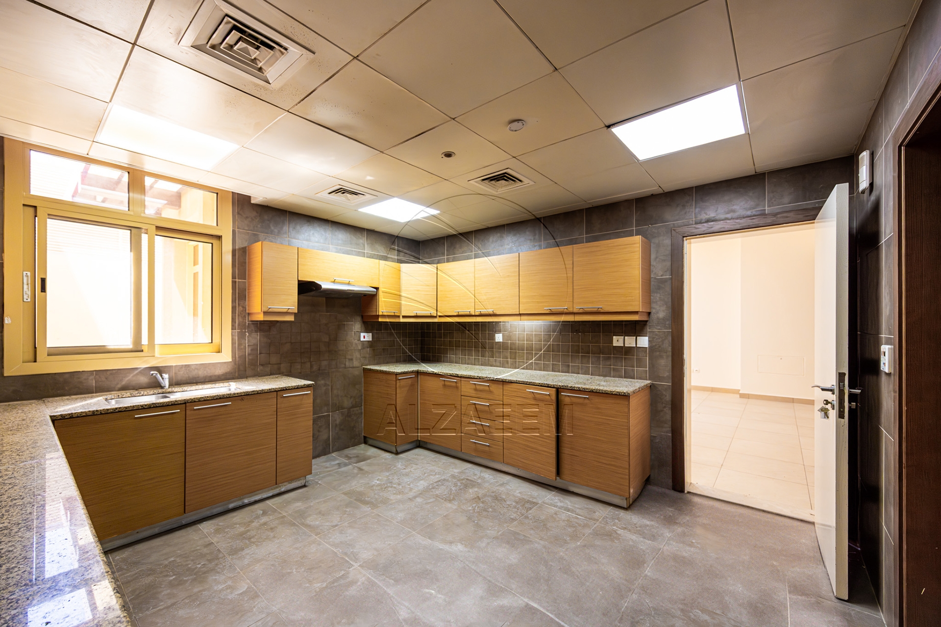 √ Single Row | Upgraded | Move-in Ready √