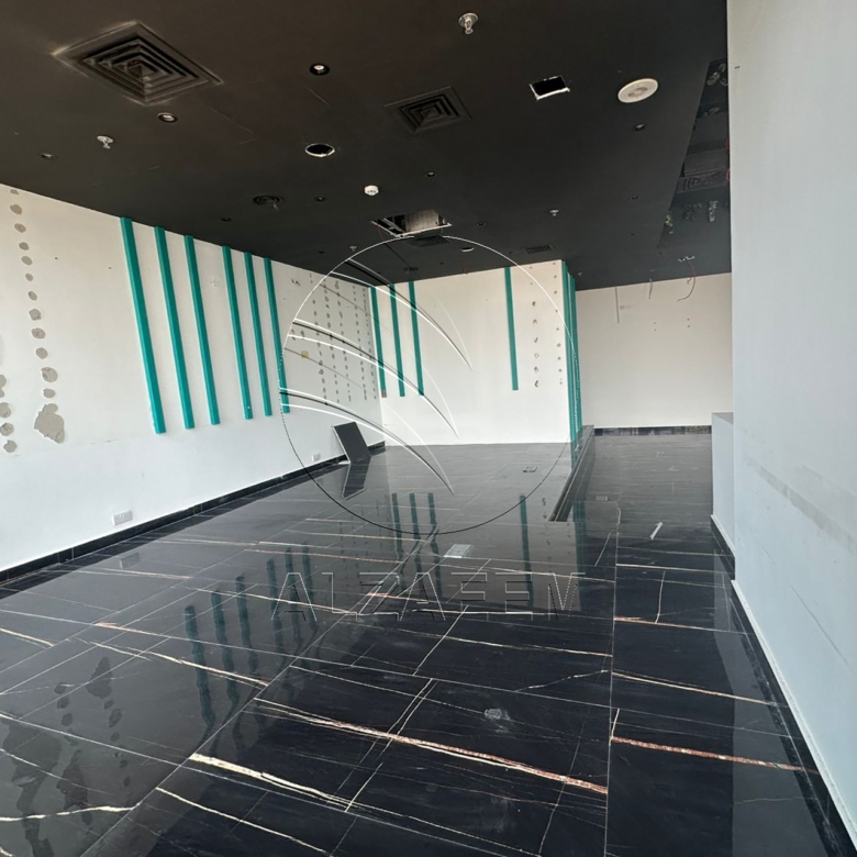 RETAIL SHOP| Big Size 212.55 SQM| Vacant