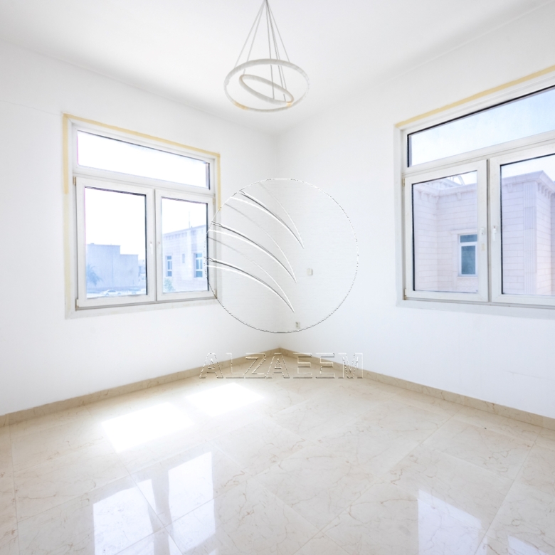 √9BR Multiple Approved Uses | Residential Allowed√