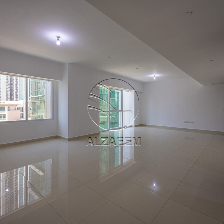 VACANT and Spacious Unit with Marina Views