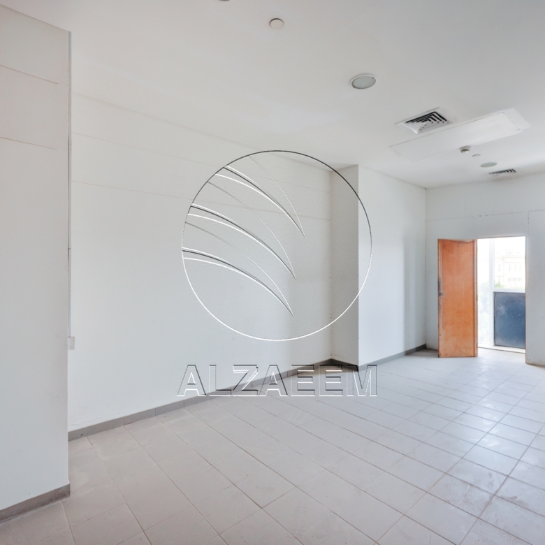 Prime Retail Location | FITTED | High Visibility