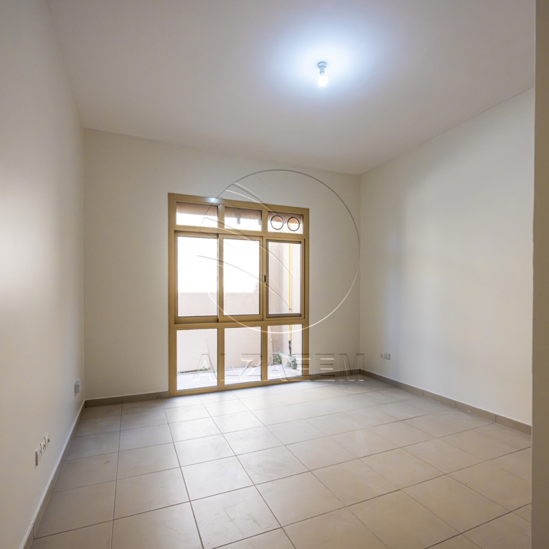 √ Single Row | Upgraded | Move-in Ready √