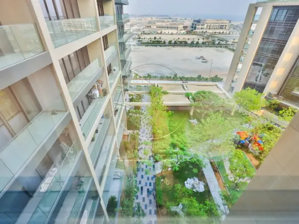 √ High Level Unit Facing the Garden | 2 Payments √