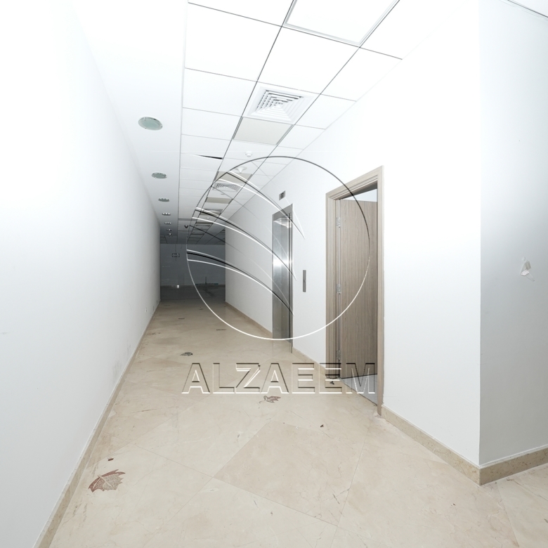 √Prime Showroom+Basement + 2 Mezzanine Levels √